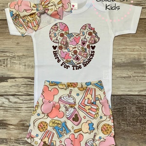 Here For the Snacks Magic Kingdom Baby or Toddler Set / Baby Bummies Biker Shorts / Magic Outfit