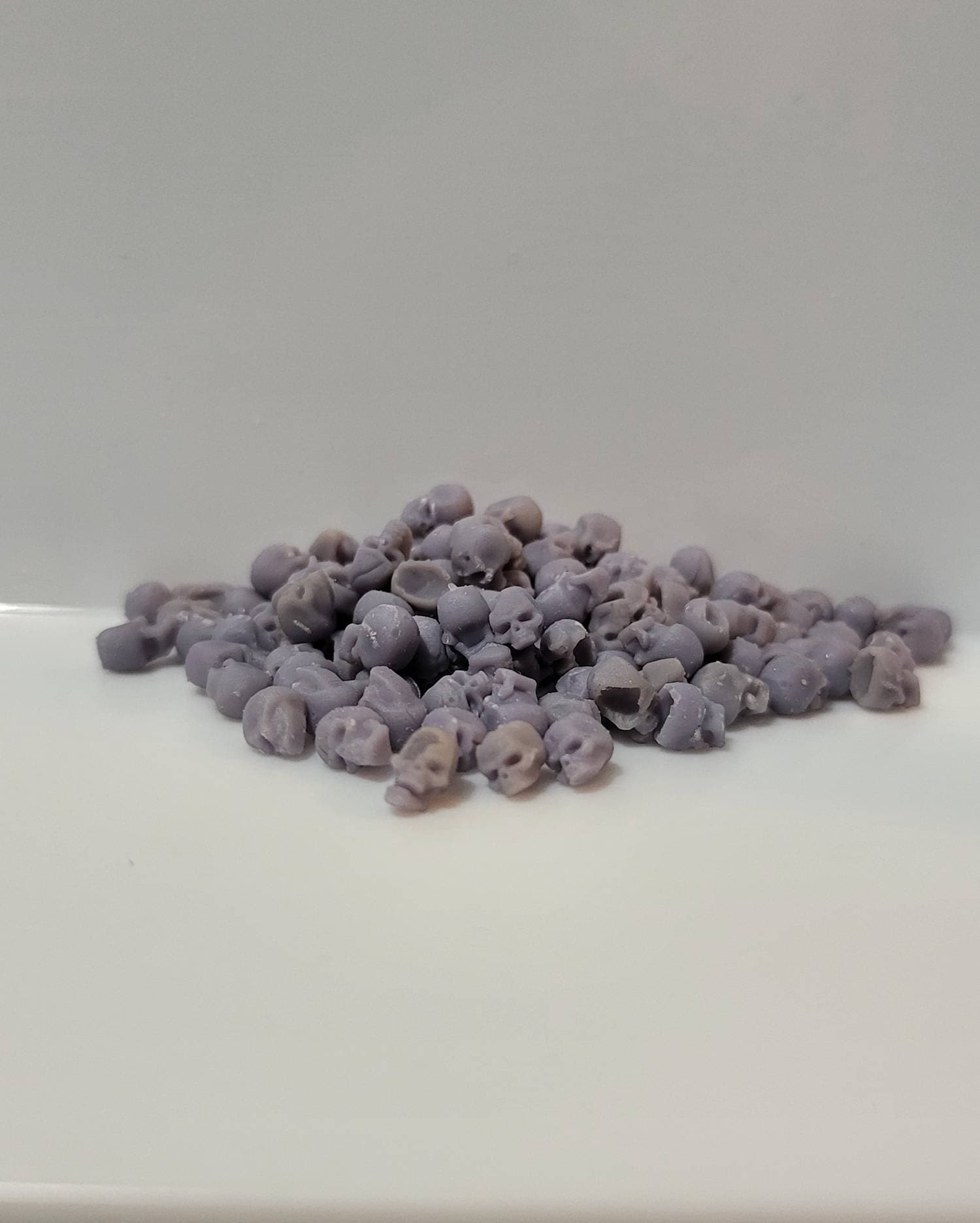 100x Basing skulls suitable for 32/28mm miniatures