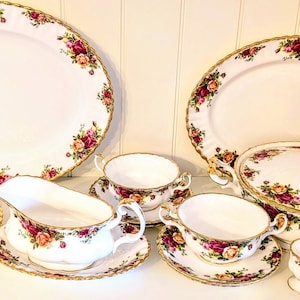 Royal albert christmas plate - Etsy 日本 Royal albert christmas plate - Etsy 日本