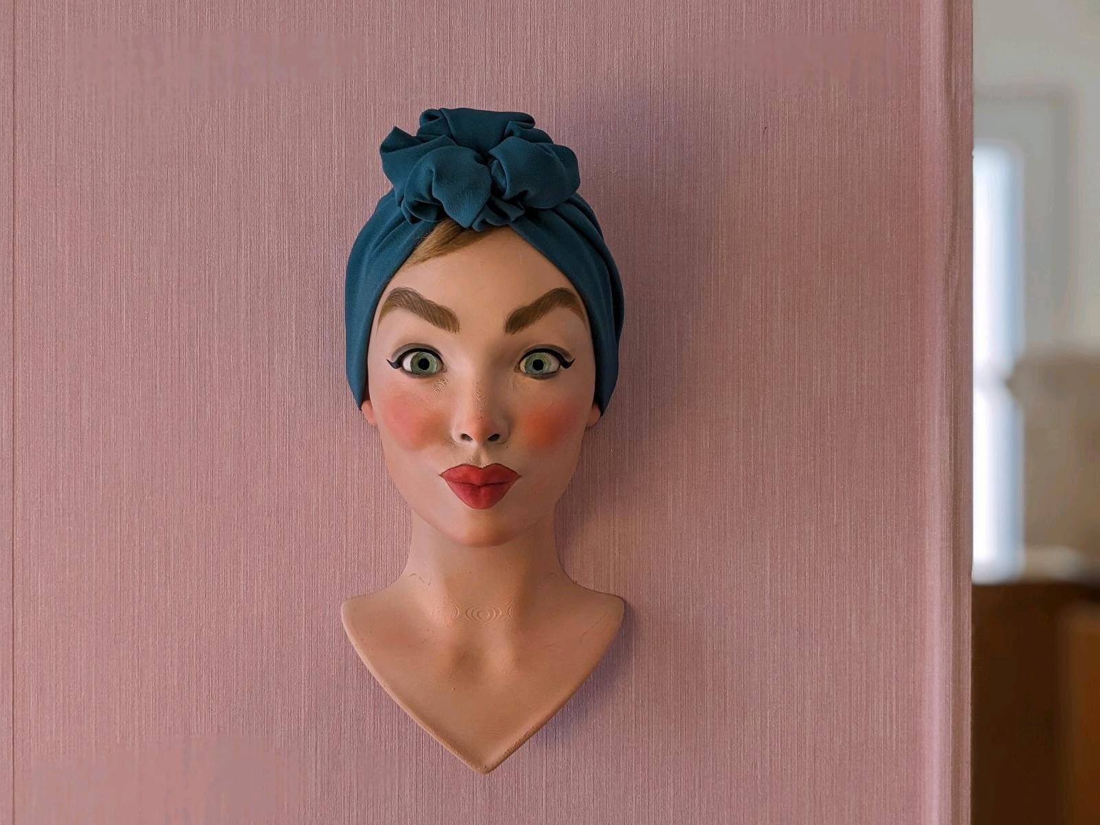 Bust own design PLA 3D Home Decoration Pin Up Bust Portrait Handpainted Retro Head Sculpture Art Woman