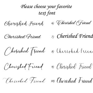 Puede incluir: Se muestran diez estilos de fuente diferentes para la frase "Cherished Friend" en tinta negra sobre un fondo blanco. Por favor, elige tu fuente de texto favorita.
