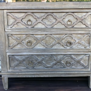 Quatro 3 Drawer Dresser Bedside Side Table Bureau Storage Chest Of Drawers Bedroom Furniture Large Hand Carved