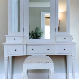 Carved Mahogany Vanity Dressing Table with Stool: French Provincial Triple Mirror