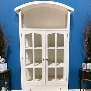 Coastal White Dome Top Curio Cabinet: Cape Cod Glass Door Display