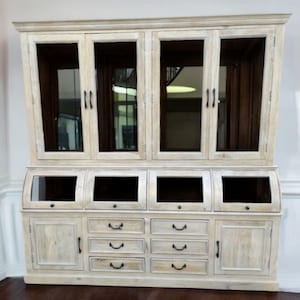 Solid Wood Coastal Hutch: Curved Glass Display Cabinet