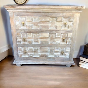 Modern Hand Carved 3 Drawer Bedside Dresser Bachelors Chest of Drawers Large Storage Bedroom Furniture