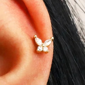 Butterfly Flat Back Labret, Cartilage Earrings, Tragus Stud, Helix Stud, Flat Back Stud, 925 Sterling Silver,Dainty Minimalist Earring