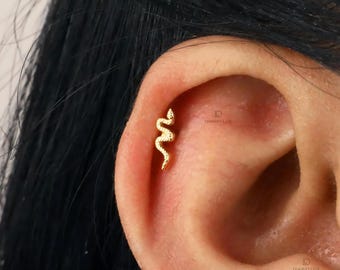 Serpent Climber Labret: Sterling Silver Cartilage Cartilage Tragus Helix conch earring