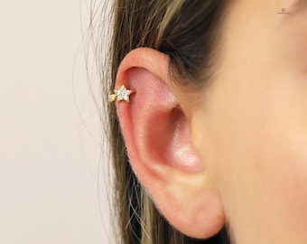 Boucles d'oreilles cartilage étoile 18 g • boucles d'oreilles tragus céleste • petites créoles • boucles d'oreilles cartilage • créoles hélicoïdales • petits créoles