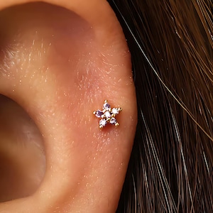 Amethyst stone Flower 18G Internal Threaded Flat Back Labret, Cartilage Earrings, Tragus Stud, Helix Stud,  Minimalist Earring