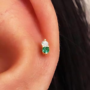 Emerald Mismatched double stones style Flat Back Labret, Cartilage Earrings, Tragus Stud, Helix Stud, Stud, 925 Sterling Silver, Minimalist