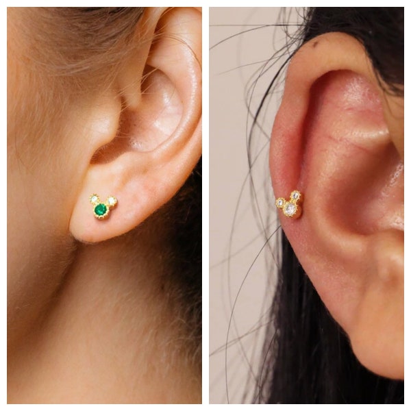 Dainty / Emerald mice face Flat Back Labret, Cartilage Earrings, Tragus Stud, Helix Stud, Flat Back Stud, 925 Sterling Silver, Minimalist