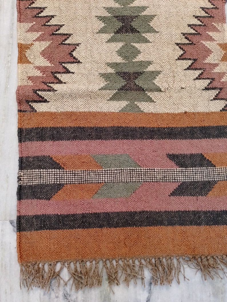 Kilim runner Handwoven Wool Jute Rug Handmade Kilim Dhurrie Rug, Motifs Oriental Traditional Indian Geometric Turkish Home decor image 3