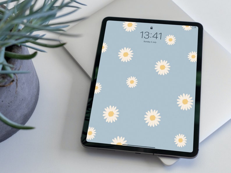 Blue Daisy Flower iPad Wallpaper, Blue Floral iPad Wallpaper, iPad Lockscreen Background Aesthetic image 1
