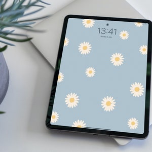 Daisy Flower iPad Wallpaper Pack 5 colours, Floral iPad Wallpaper Pack, iPad Lockscreen Backgrounds Aesthetic image 5