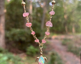 Turtle Gemstone necklace| Summer crystal necklace| Strawberry Quartz gemstone necklace| Boho necklace| Dainty jewelry