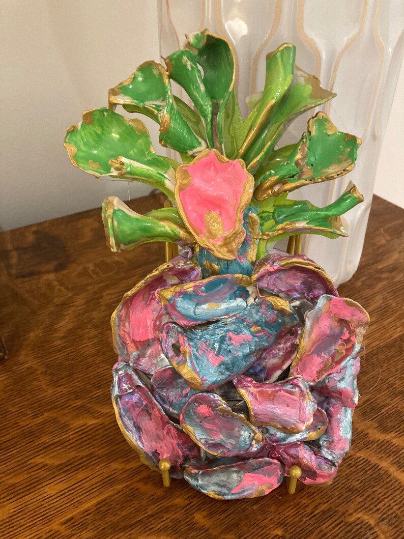Oyster shell pineapple