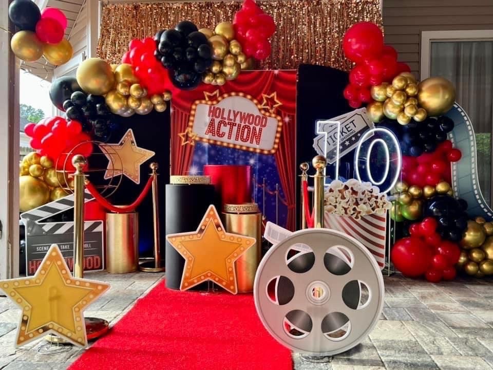 Oversized Film Reel & Film Strip Prop  Hollywood party theme, Movie themed  party, Hollywood theme party decorations