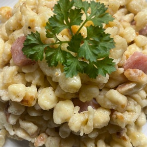 BAYERN STUBE Hausgemachte Spätzle und Käsespätzle REZEPT (Download)