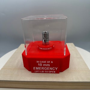 Emergency 10 mm Socket