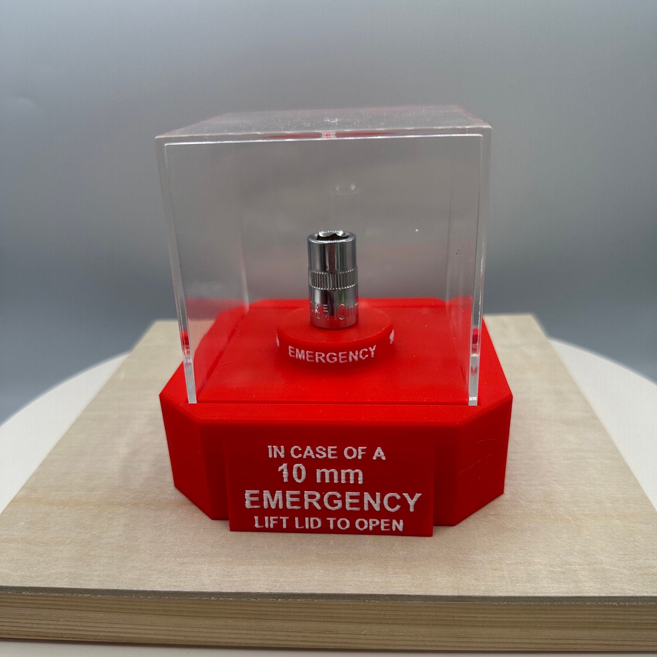 Emergency 10 mm Socket