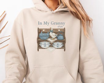 Vintage Grandmum Hoodie, In My Granny Era Top, Retro Grandmother Pullover, Mothers Day Gift Jumper