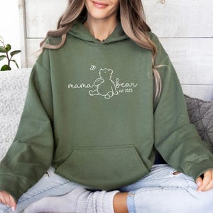 Mama Bear Hoodie, Custom Date Mum Jumper, Personalised Mama Top, New Mum Pullover, Mum To Be Jumper, Mothers Day Gift Top, EST 2025 Mum Top image 3