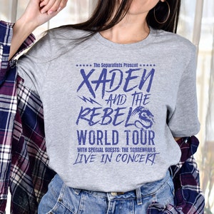 Viertes Xaden Band Shirt, Wing Sorrengail TShirt, Basgiath War College T-Shirt, Riorson T-Shirt, Violett Shirt, Drachenreiter, Bookish Merch