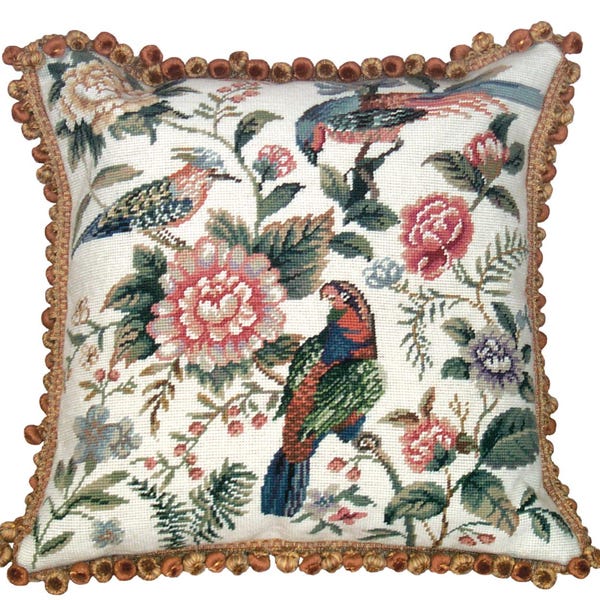 Cojín de punto de aguja - Pájaros y flores