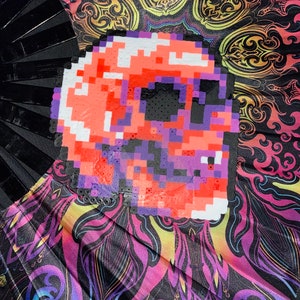 Trippy Skull | Perlers | Perler Necklace