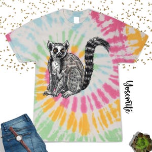 T-shirt tie-dye lémurien, T-shirt animal mignon, Cadeau pour amoureux des lémuriens, T-shirt zoologiste, T-shirt animal cool, T-shirt pour amoureux des animaux, T-shirt lémurien, T-shirt animal drôle image 3