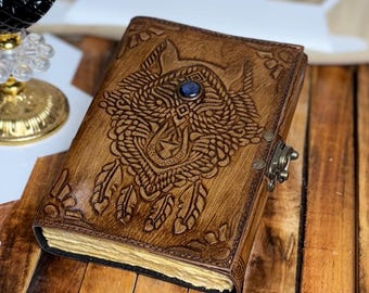 Wolf Leather Journal: Antique Handmade Deckle Edge Paper Grimoire