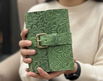 Handmade Leather Journal – Vintage Deckle Edge Paper, Personalized Travel Diary