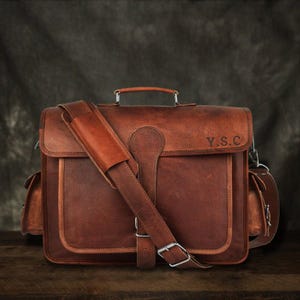 Porte-documents personnalisé en cuir pour ordinateur portable pour ordinateur portable, sac bandoulière monogramme pour ordinateur, cadeaux personnalisés pour garçons d'honneur, 11 pouces