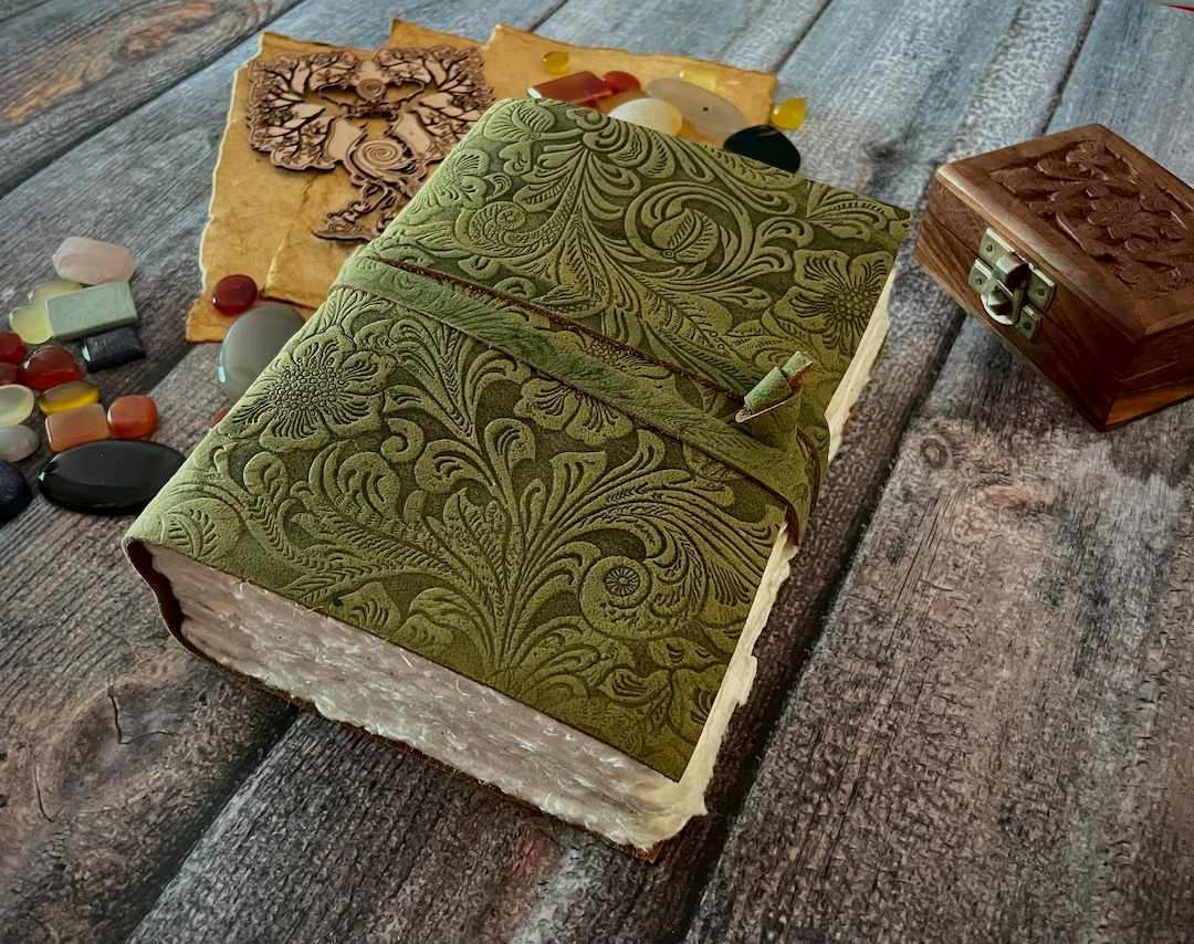 Handmade Leather Journal Vintage Deckle Edge Paper Bound Journal Blank Spell Book of Shadows Journal Leather Notebook Sketchbook - Etsy Handmade Leather Journal Vintage Deckle Edge Paper Bound Journal Blank Spell Book of Shadows Journal Leather Notebook Sketchbook - Etsy
