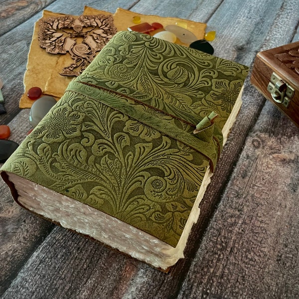 Diario de cuero hecho a mano - Diario encuadernado en papel Vintage Deckle Edge - Diario del Libro de las Sombras - Cuaderno de bocetos de cuero