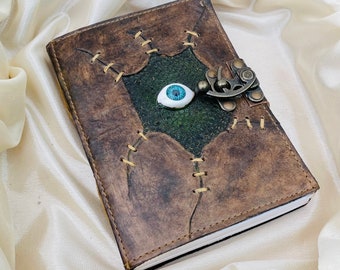 Libro de las Sombras en Cuero: Diario Grimorio Repujado con Lapislázuli