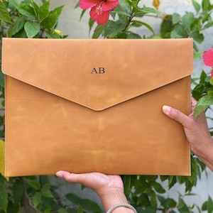 MacBook Pro / Air 13" 15" 16" lederen laptophoes, leren laptoptas, gepersonaliseerde laptophoes, envelophoes, geschenken met monogram haar