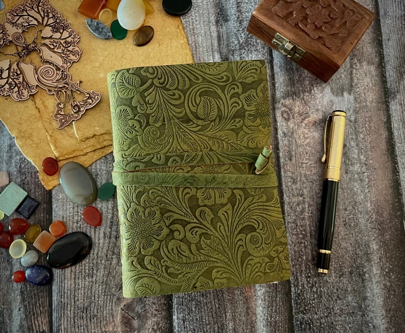 Journal en cuir fait main journal vintage avec reliure en papier Deckle Edge journal du livre des ombres carnet de croquis en cuir Green