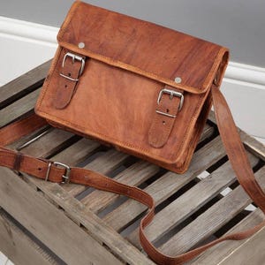 Porte-documents messager pour ordinateur portable en cuir personnalisé hommes femmes, sac cartable à bandoulière pour ordinateur monogramme, cadeaux personnalisés pour garçons d'honneur