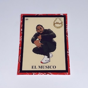 Lotus ""El Músico"" als Kendrick Lamar Aufkleber | Hip-Hop trifft mexikanische Kunst | Vinyl-Aufkleber für Laptops, Wasserflaschen & mehr