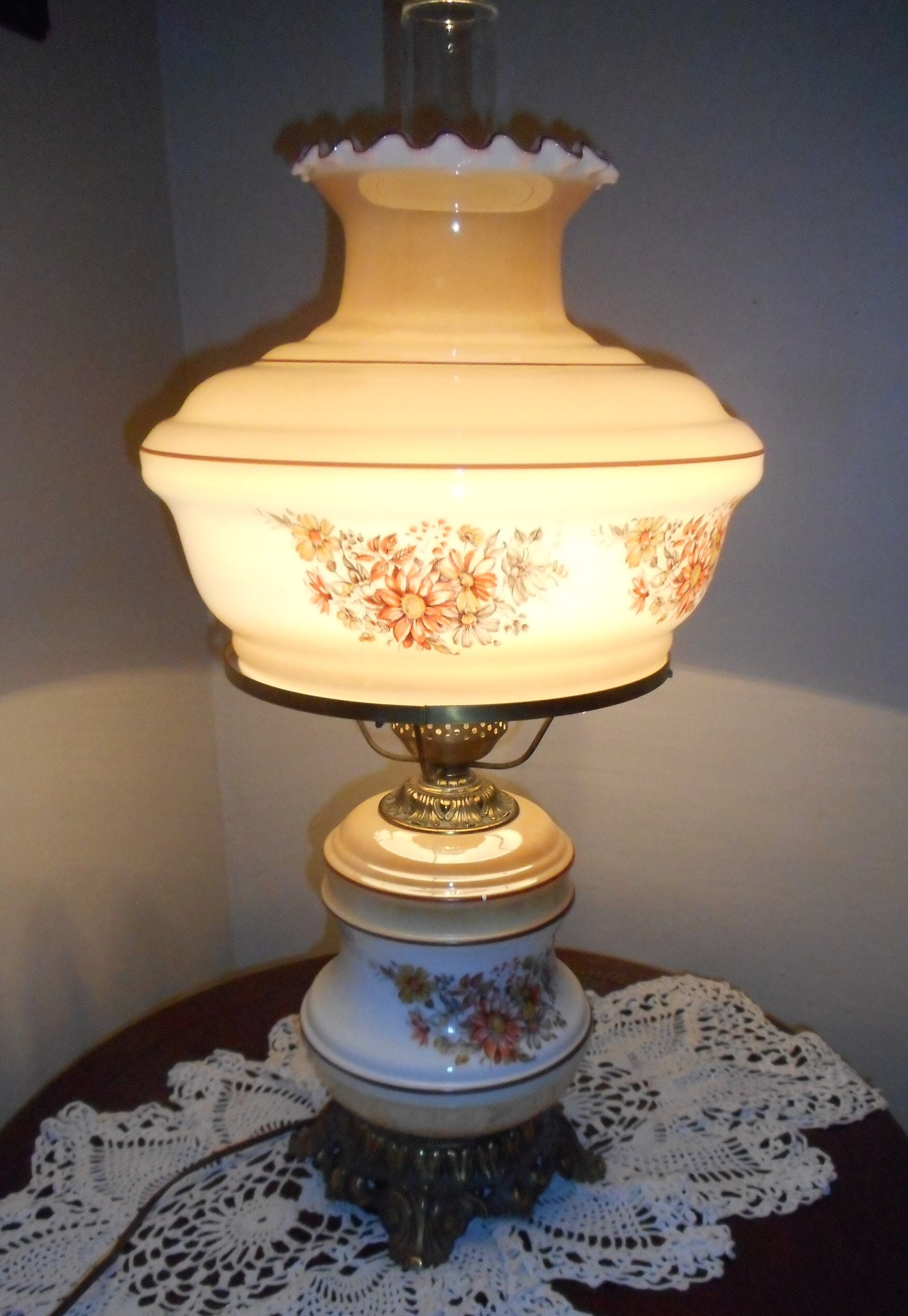 Vintage Hurricane Lamp White Tan Cream Beige Floral Tall 3 Way Lighting