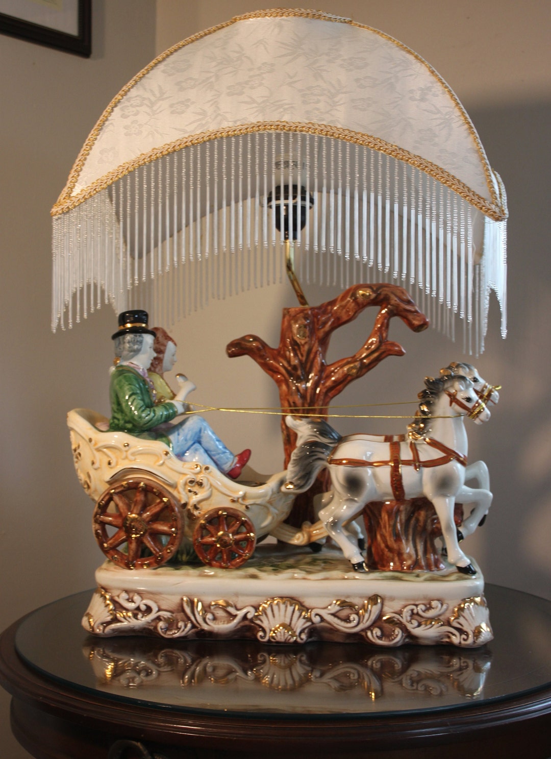 CAPODIMONTE Royal Carriage and Victorian Couple Lamp CIRCA 1960s