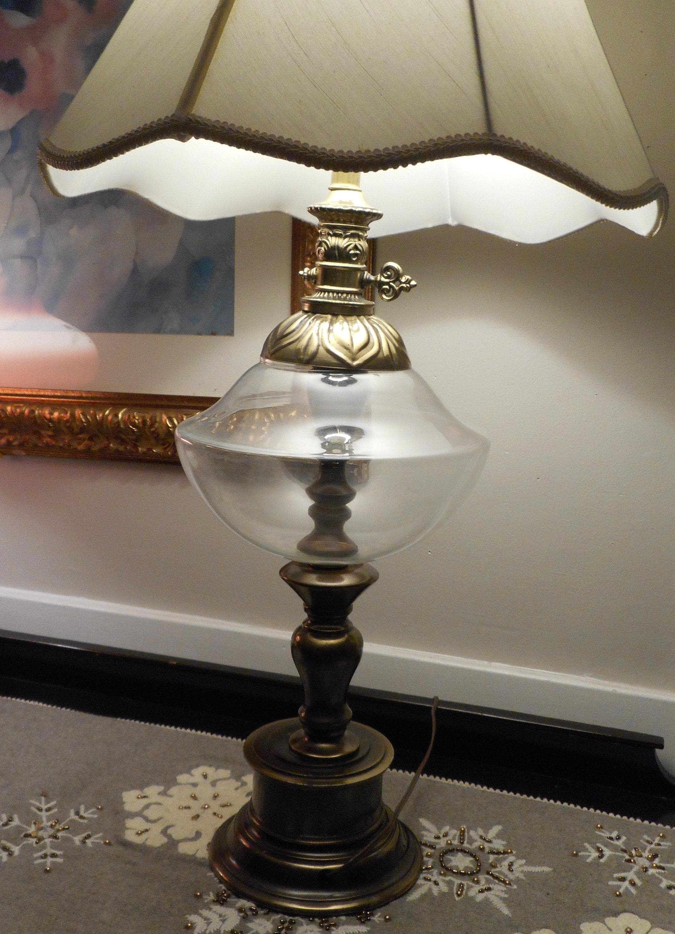 てってっ　ヴィンテージ LEVITON製 デスクランプグラスシェード真鍮製 Leviton glass lamp - Etsy 日本