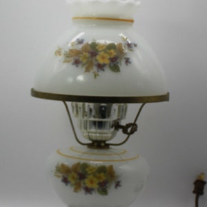 GWTW milk glass parlor lamp CIRCA 1960s