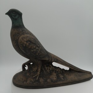 HOLLAND MOLD hand painted long tailed bird Statue CIRCA 1970s