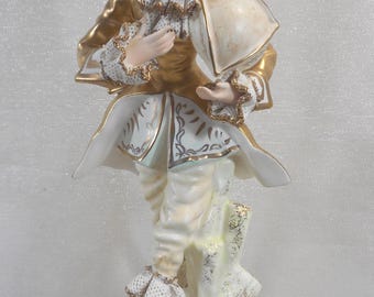 Figurka Mężczyzna Porcelana Capodimonte Złota Lampa