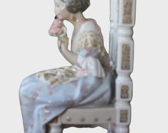 Vintage 1973 Lladro Figurine: 