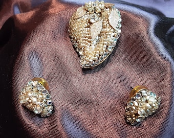 Vintage Miriam Haskell Flower Brooch Earring Set: Rhinestone