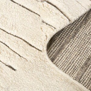 Hand Knotted Wool Rug: Modern Berber Beni Ourain Style, Ivory Abstract